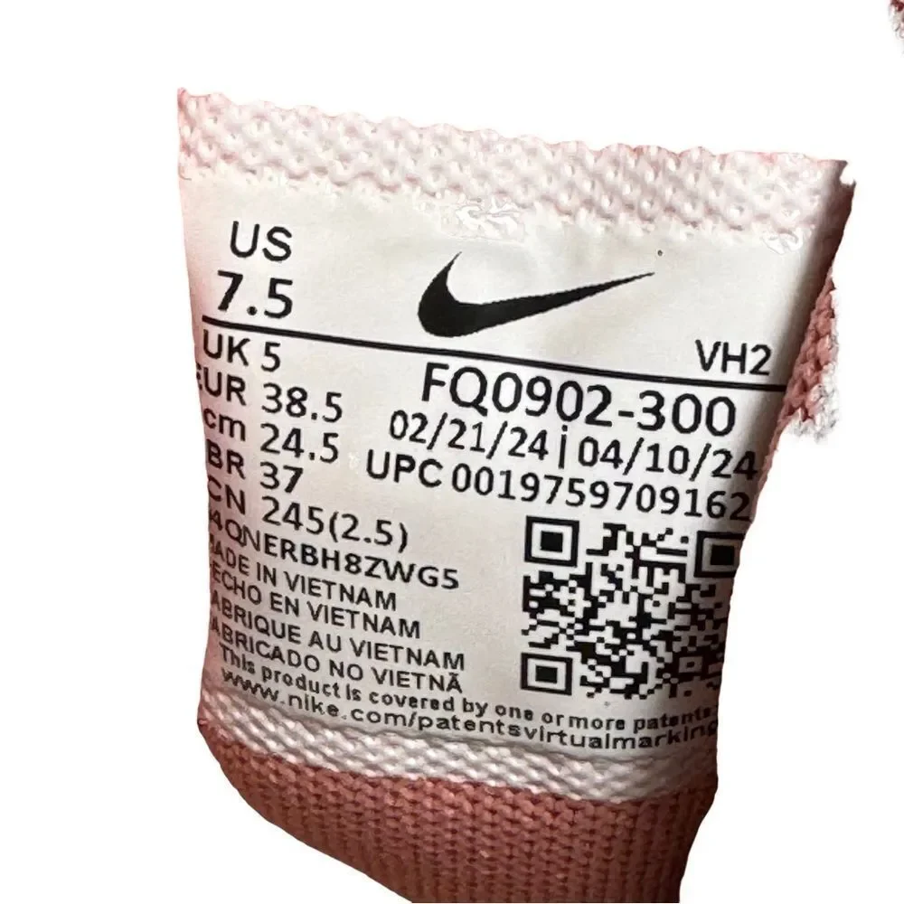 Nike Trail Women's Athletic Shoes - Green and Pink